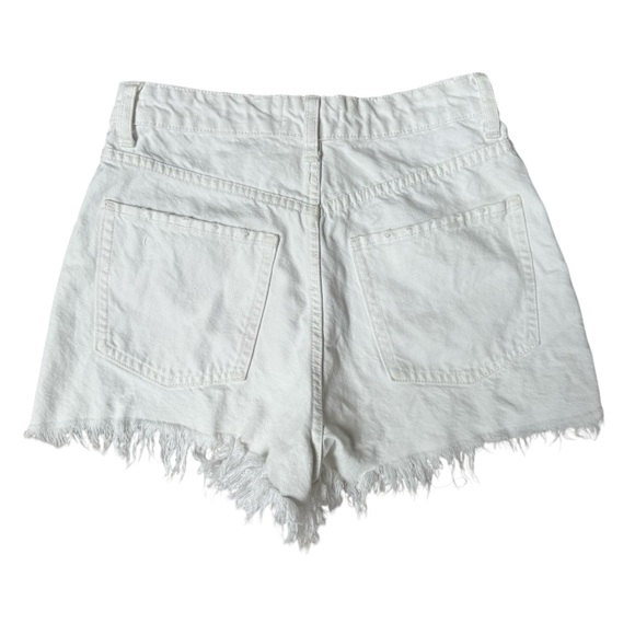Zara Women’s White Denim Shorts High Waisted Distressed Bottoms Button Fly Sz 6 - Picture 2 of 7